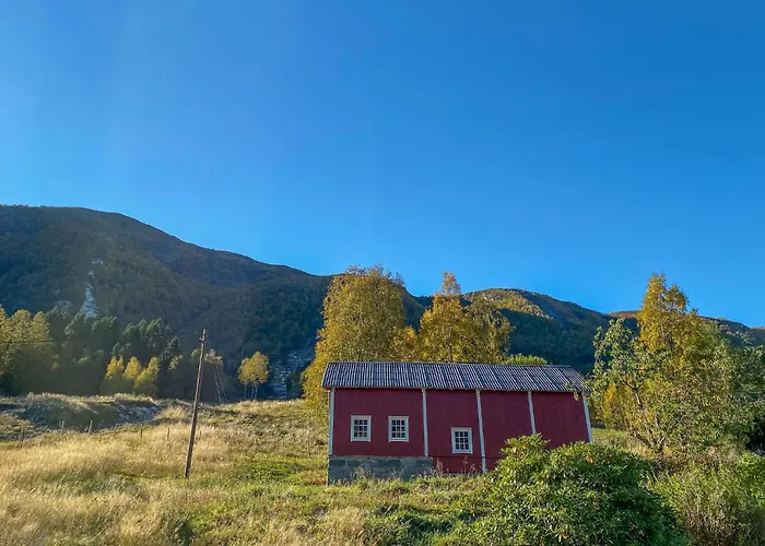 Beautiful In Vistdal With Wifi * Myklebostad (More og Romsdal)