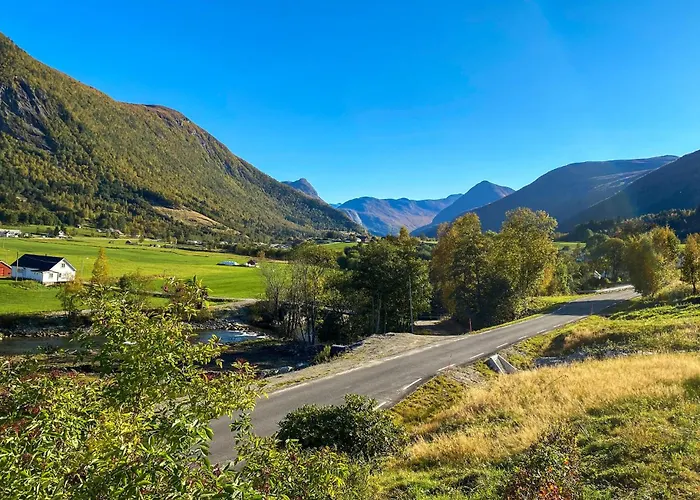 Beautiful In Vistdal With Wifi * Myklebostad (More og Romsdal)